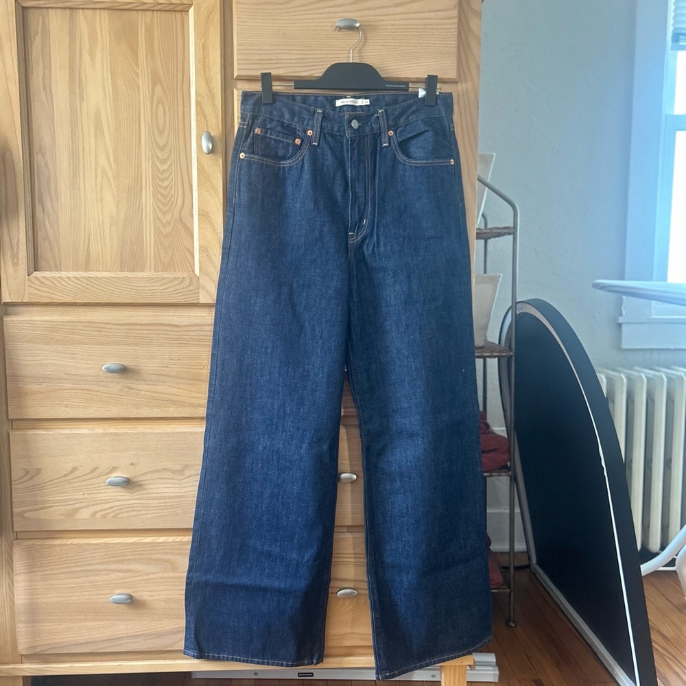Levi’s Premium Rib Cage Wide Leg Jeans — Dark Wash — Size 31